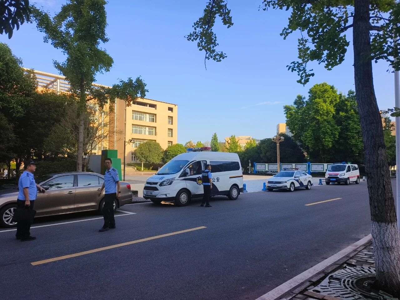 微信图片_2025-09-15_102212_445.jpg