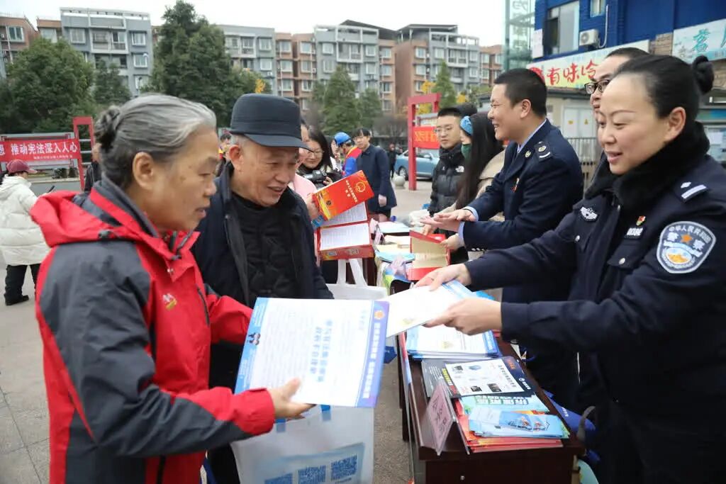 640 (1).jpg 640 (1).jpg